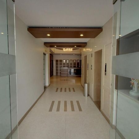 Hotel Bluestone Ghaziabad Exterior foto